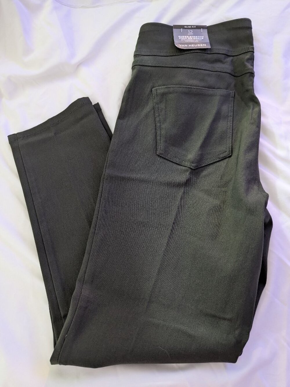 Van Heusen Super Stretch Pull On Pants Slim Fit Tapered Leg Size 12 Short NEW!!